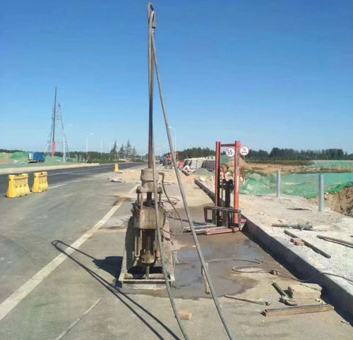 华坪公路高聚物注浆加固